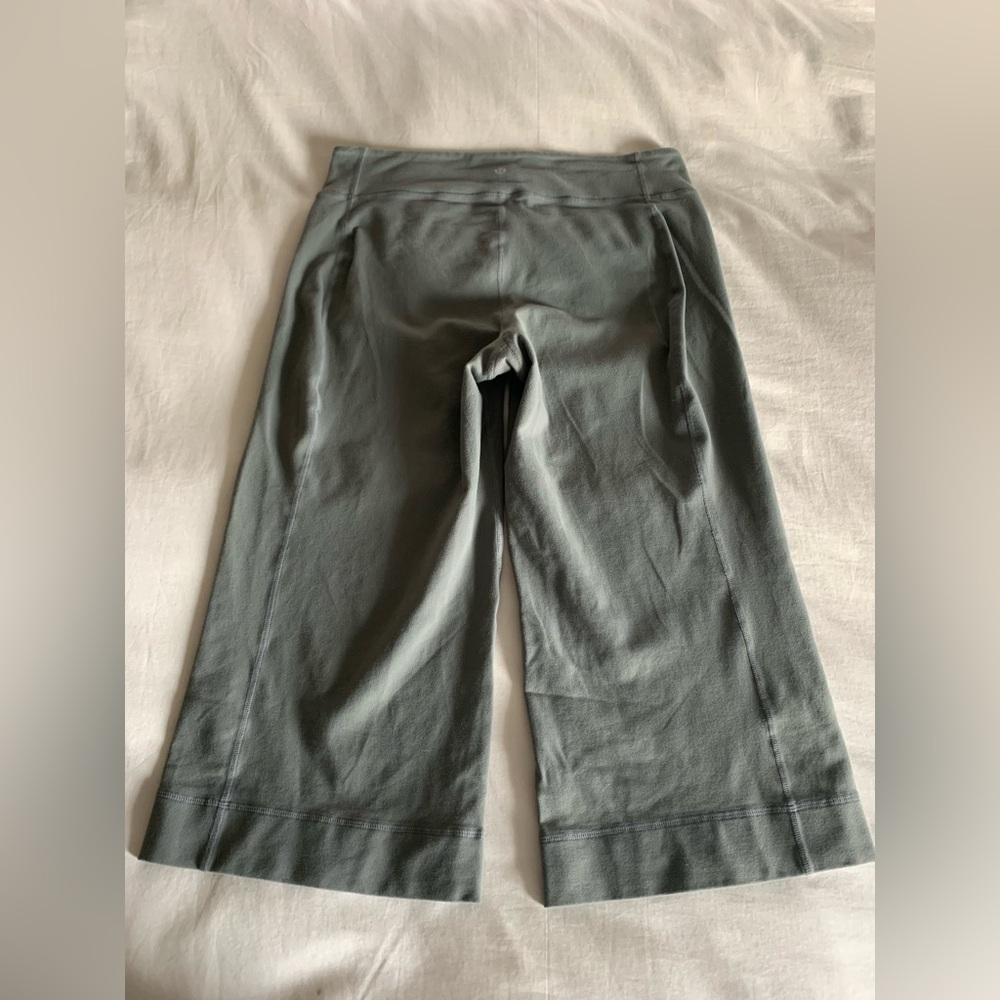 lululemon athletica Wide Leg Pants - Green/Gray - 12